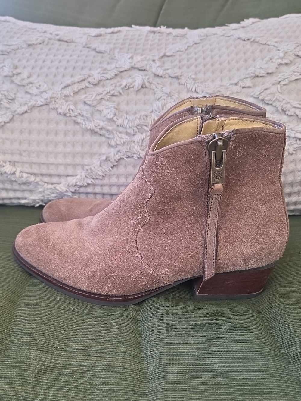 Bussola Alameda Suede Side Zip Western Ankle Boots Womens Size 39